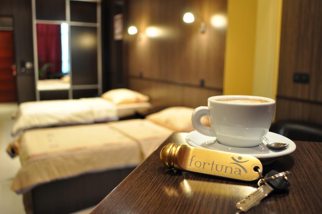 Hotel Fortuna Banja Luka Cameră foto